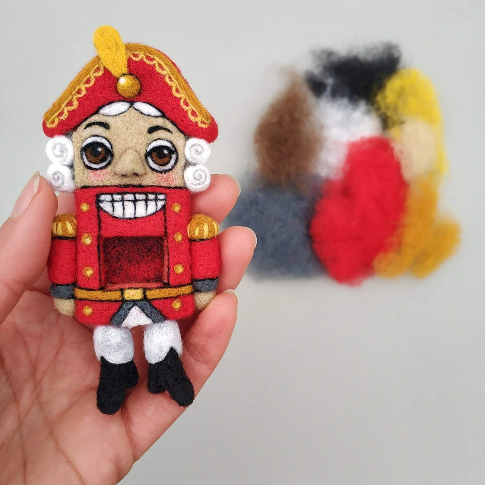 Фэнтези — мастер-классы по валянию брошей и украшений