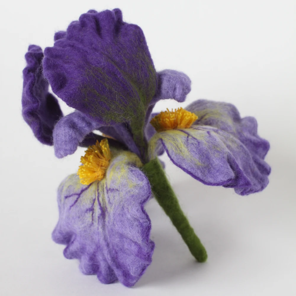 Цветы — мастер-классы по валянию брошей и украшений